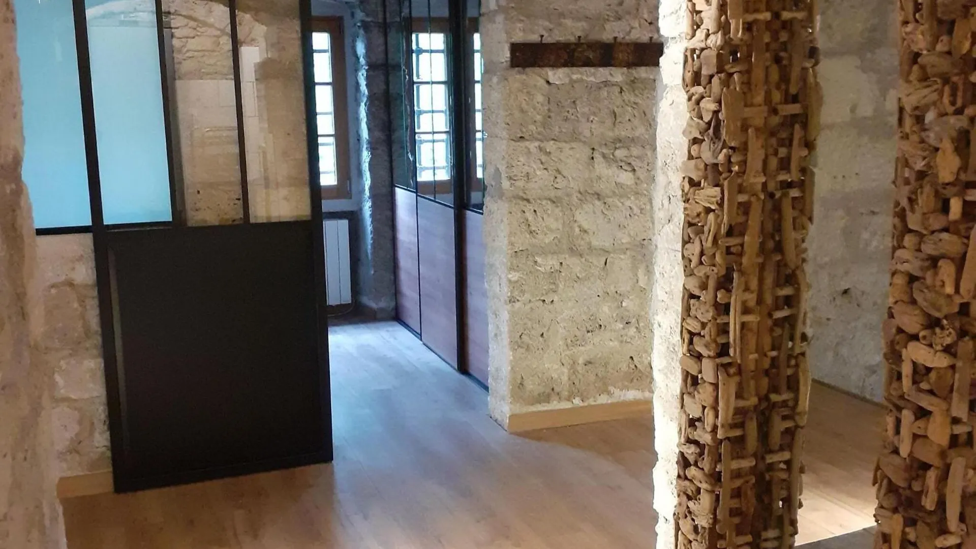 Σπίτι διακοπών Renovated Castle Apartment With Swimming Pool Serrières-en-Chautagne
