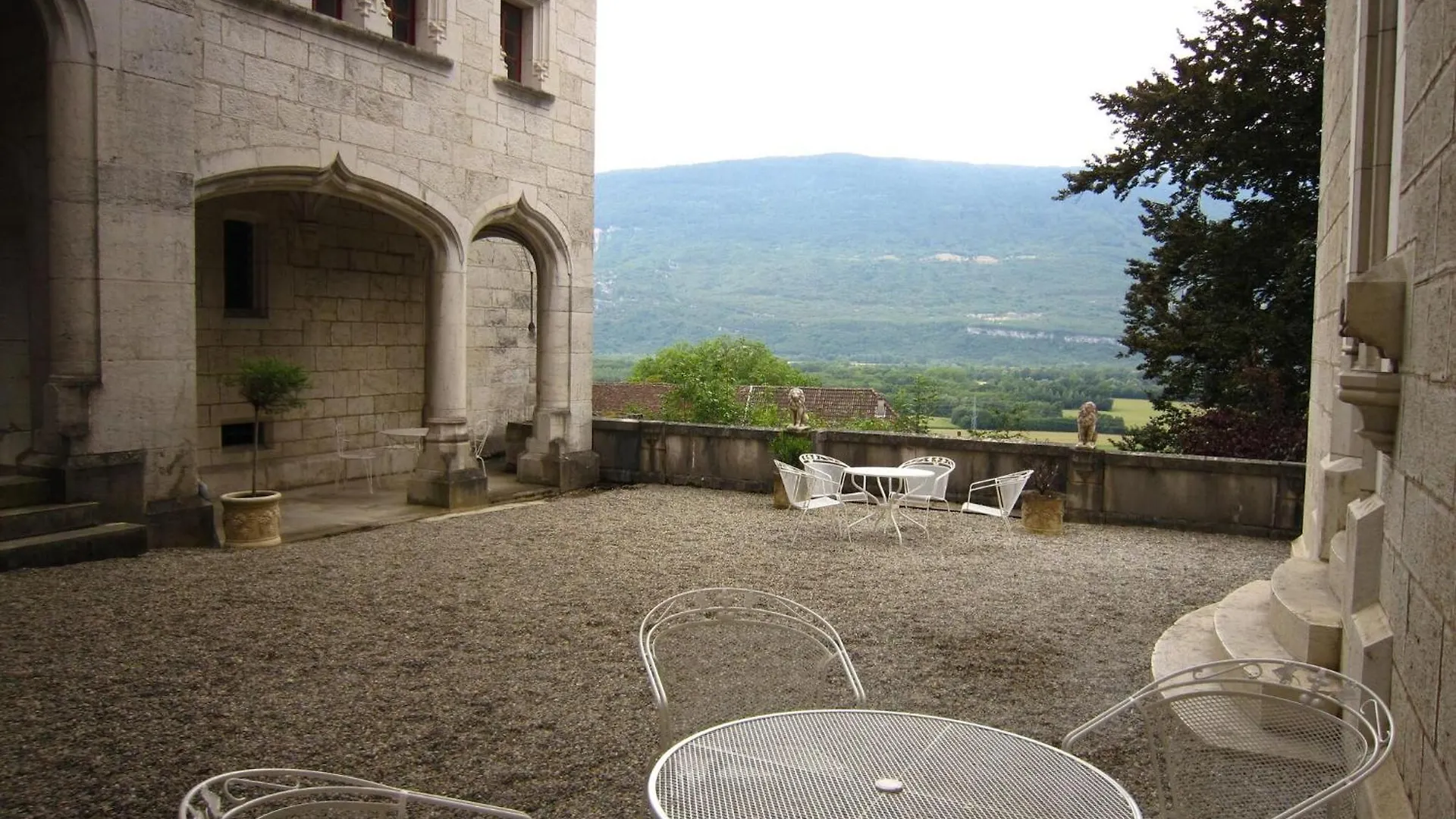 Σπίτι διακοπών Renovated Castle Apartment With Swimming Pool Serrières-en-Chautagne