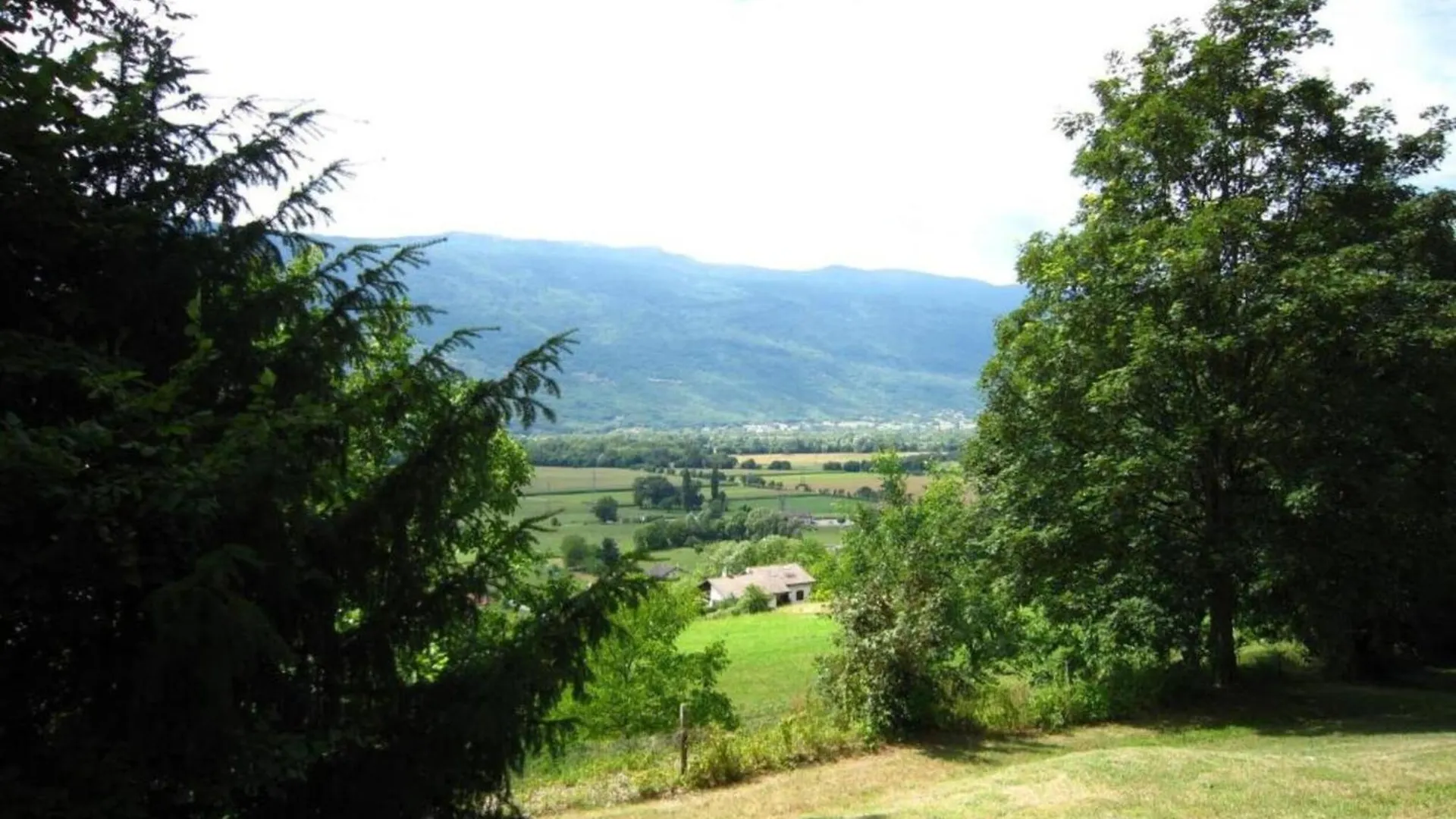 Σπίτι διακοπών Renovated Castle Apartment With Swimming Pool Serrières-en-Chautagne